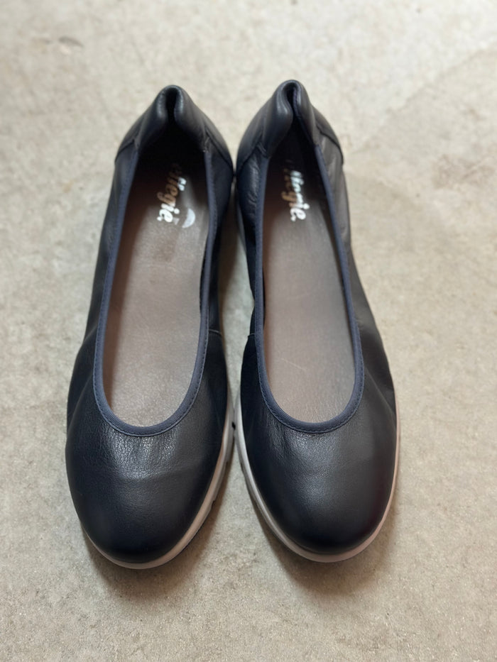 Effegie Navy flats