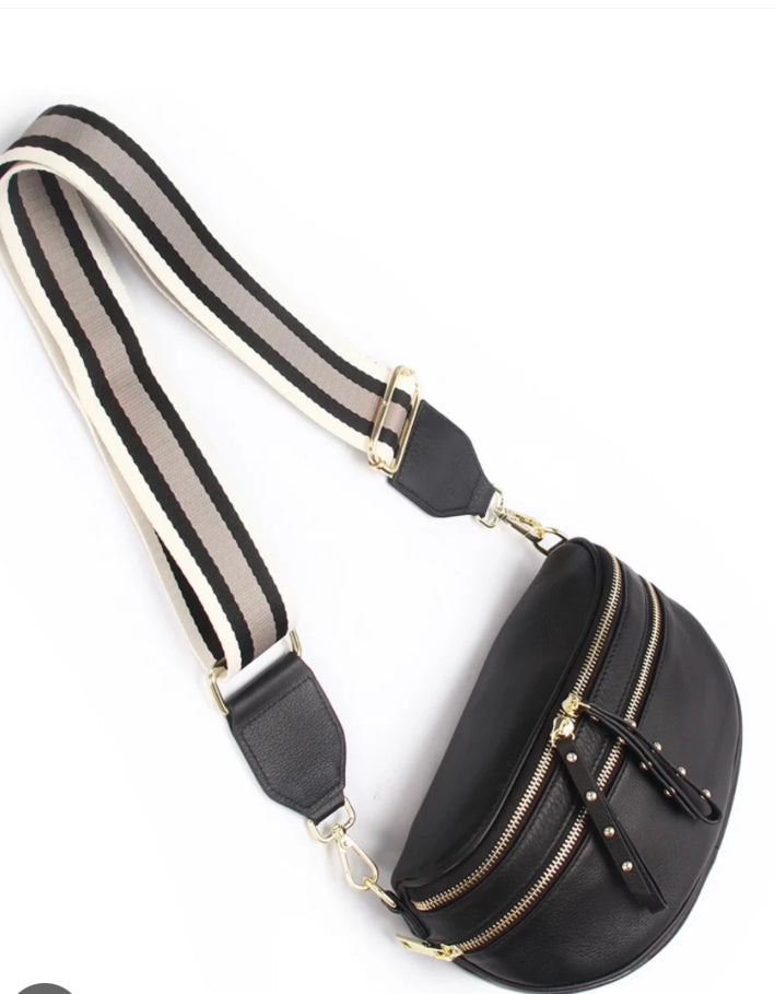 Hi Ho Voyager Bag Black with Gold Hardware