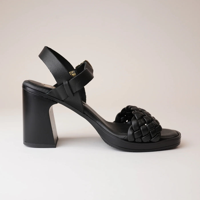 Neo Vela Black Leather Heel 1001