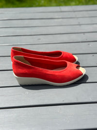 Hirica Red Wedges