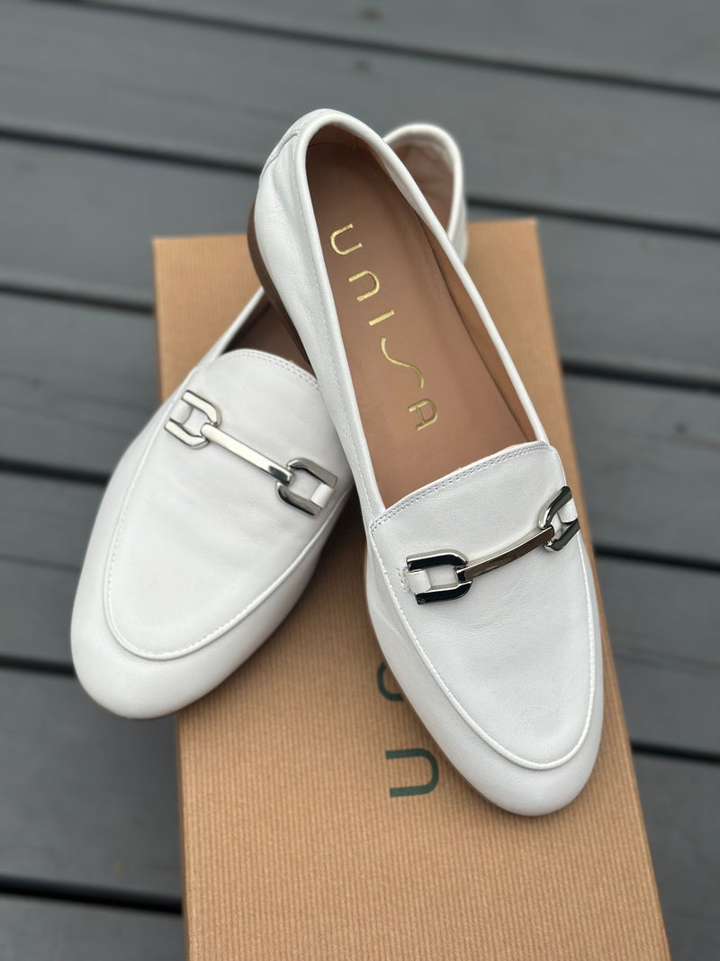 Unisa White Loafer with Silver metal