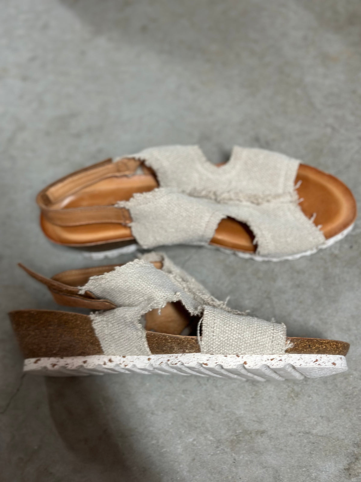 Wandapanda Beige Sandals