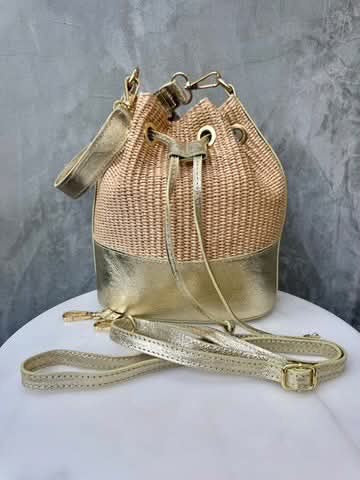 By Studio Zee Sofia Bucket Bag Gold